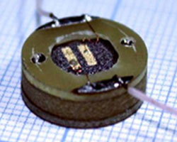 300 μm thick detector on Si-substrate